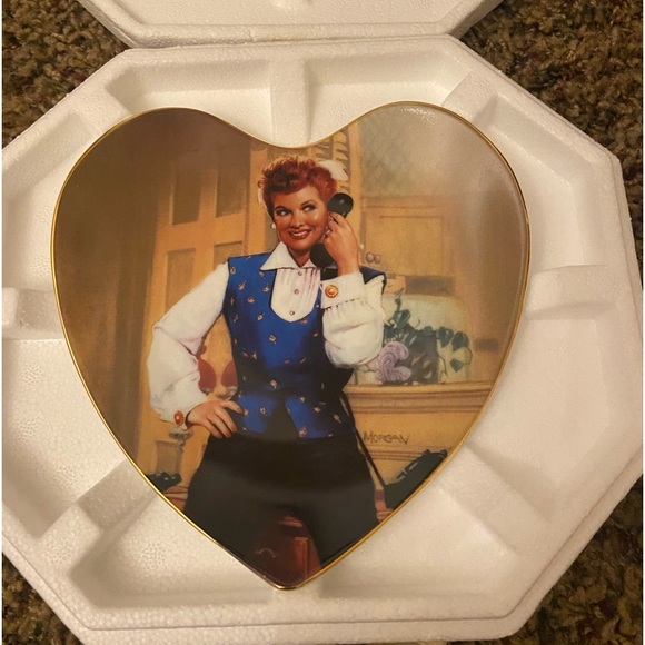 Hamilton Collection Plate - Picture 1 of 3